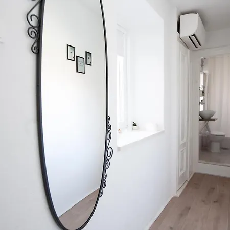 Central Square Slavuj 아파트 *