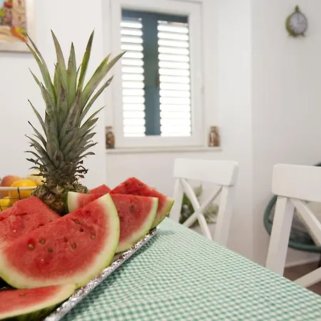 Central Square Slavuj 아파트