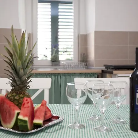 Central Square Slavuj Appartement *