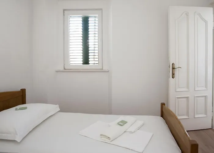 Central Square Slavuj * Split