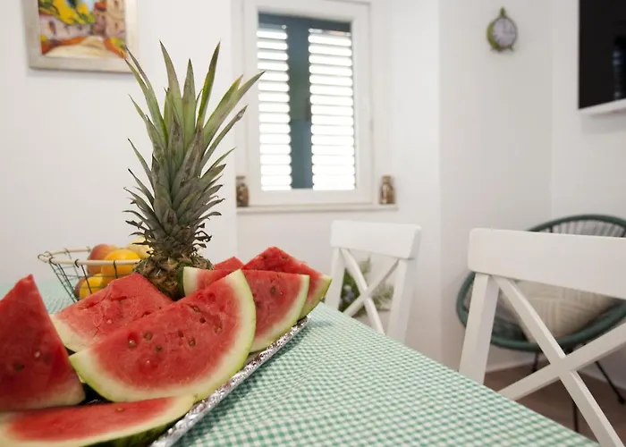 Central Square Slavuj Appartement